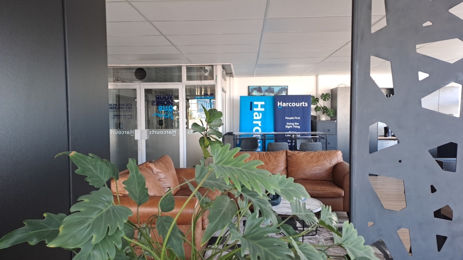 To Let commercial Property for Rent in Plettenberg Bay Central Western Cape